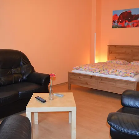 Letna Apartment *